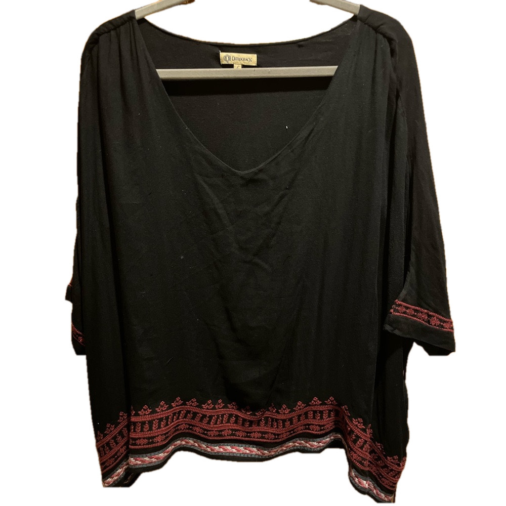 Democracy Black V-Neck Tunic with Red Embroidered Hem Size L